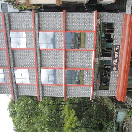 Hotel Twin Spring Gangtok Esterno foto