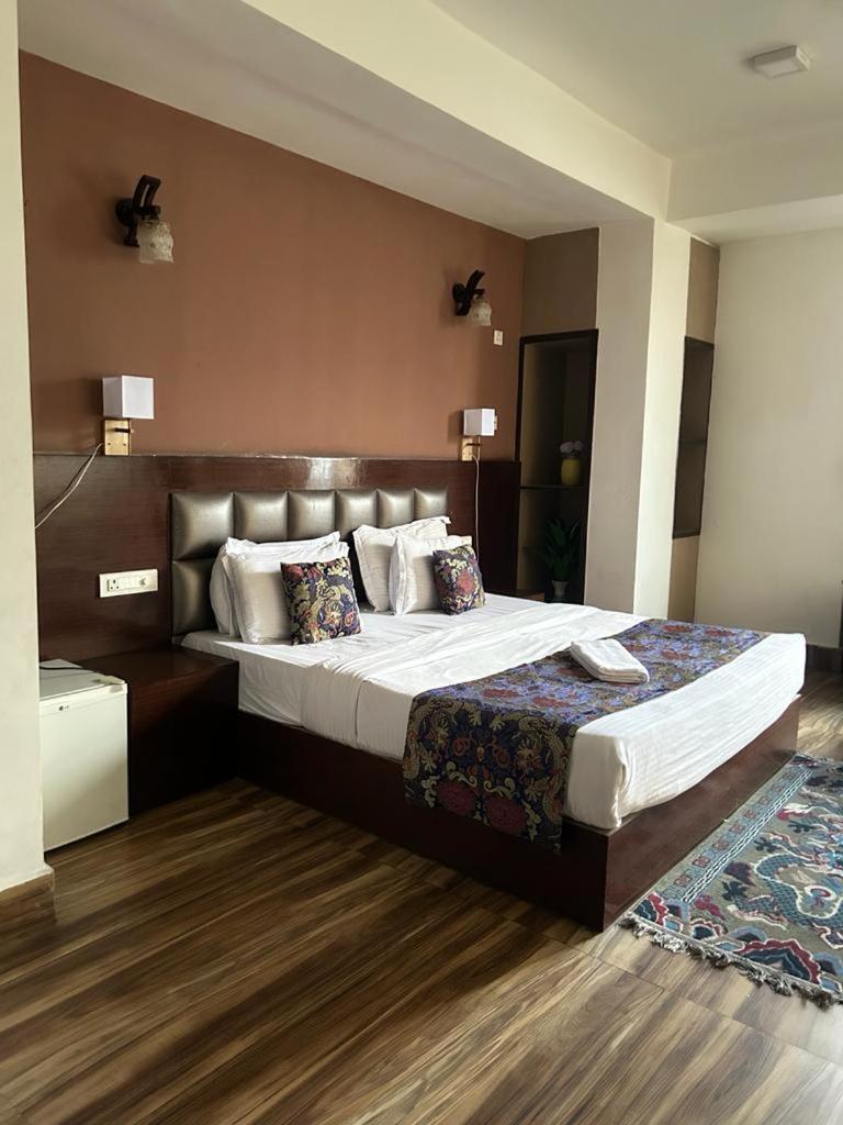 Hotel Twin Spring Gangtok Esterno foto